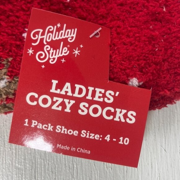 Holiday Style Cozy Socks Reindeer Pattern Womens Size 4-10 Red New - Picture 3 of 4